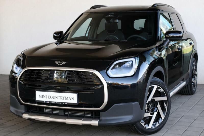 2026 MINI, 6.000 km, Τσεχία — φωτο 1