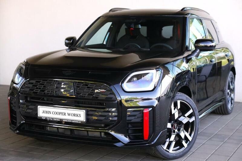2025 MINI, 9.000 km, Τσεχία — φωτο 1