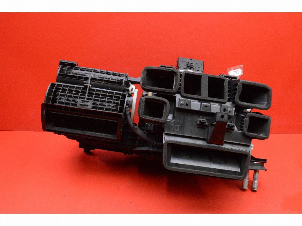 Toyota Corolla E10 Interior heater climate box komplet 8705002X30, Σε απόθεμα στην ΕΕ — φωτο 1