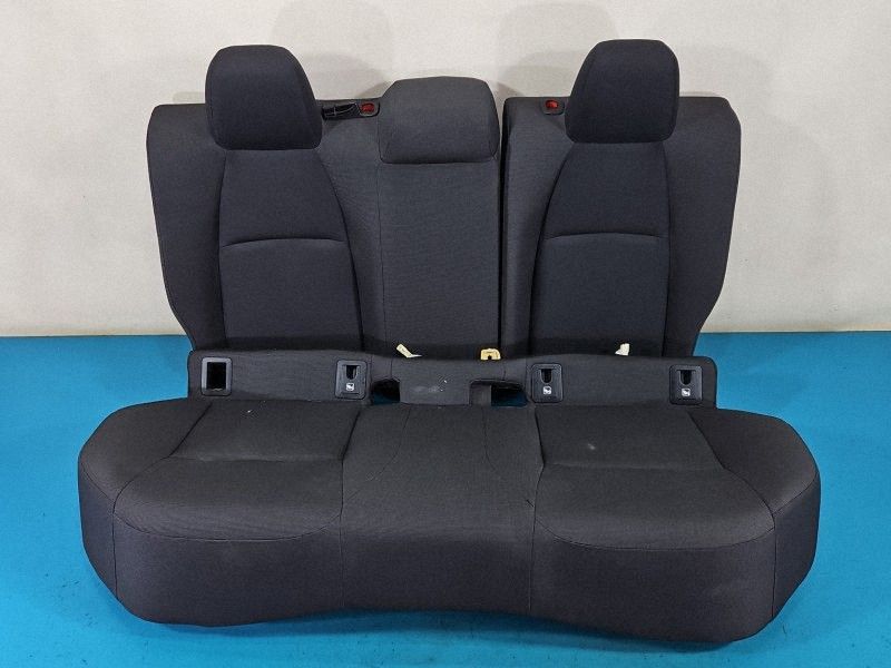 Toyota Corolla E210 E21 Second row seats IMPRK1617225, Σε απόθεμα στην ΕΕ — φωτο 1