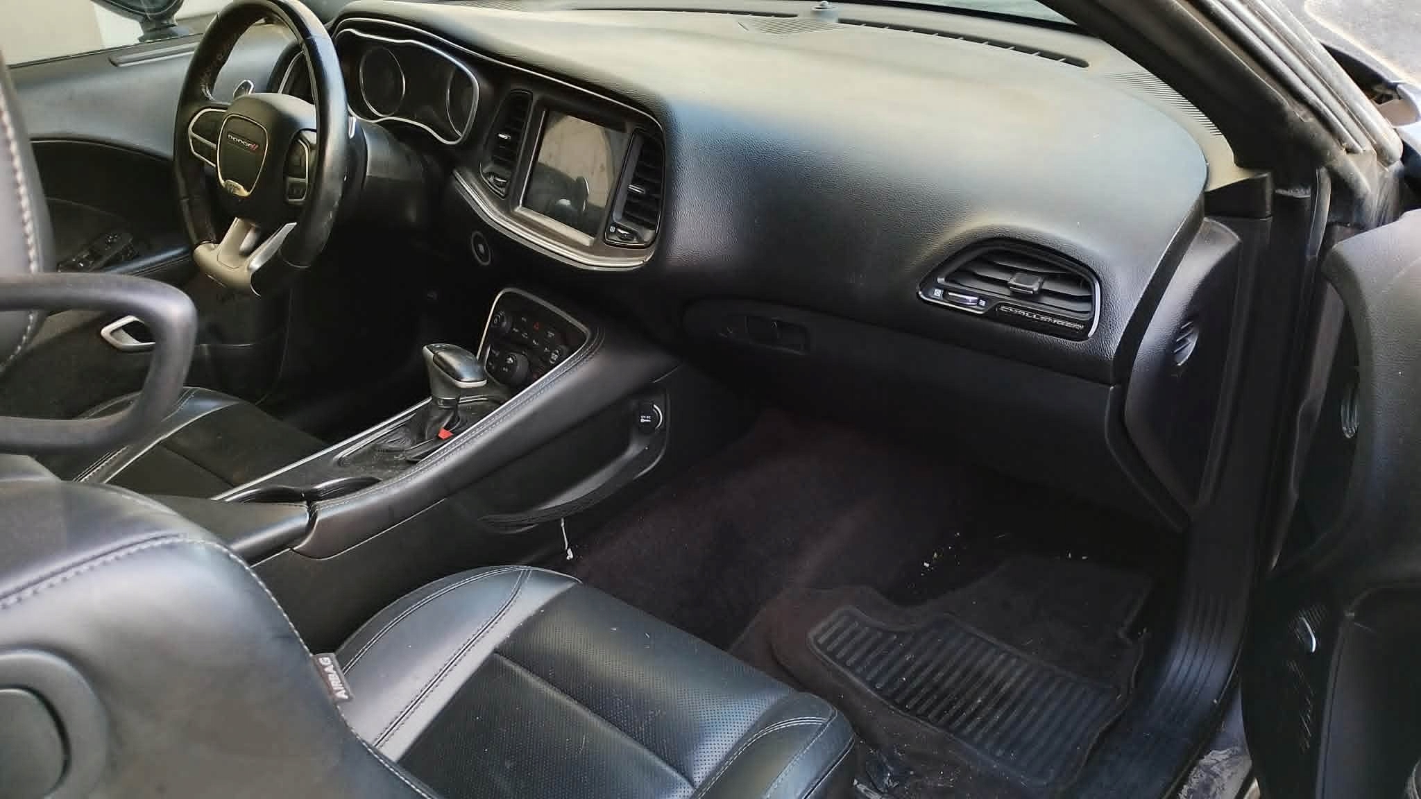 Deska rozdzielcza konsola silentblok airbag Dodge Challenger 2015, Σε απόθεμα στην ΕΕ — φωτο 1