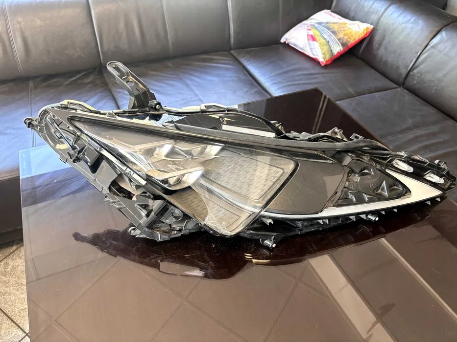 OE Lexus Lc500 světlomet přední pravý 8114-511051, Σε απόθεμα στην ΕΕ — φωτο 1