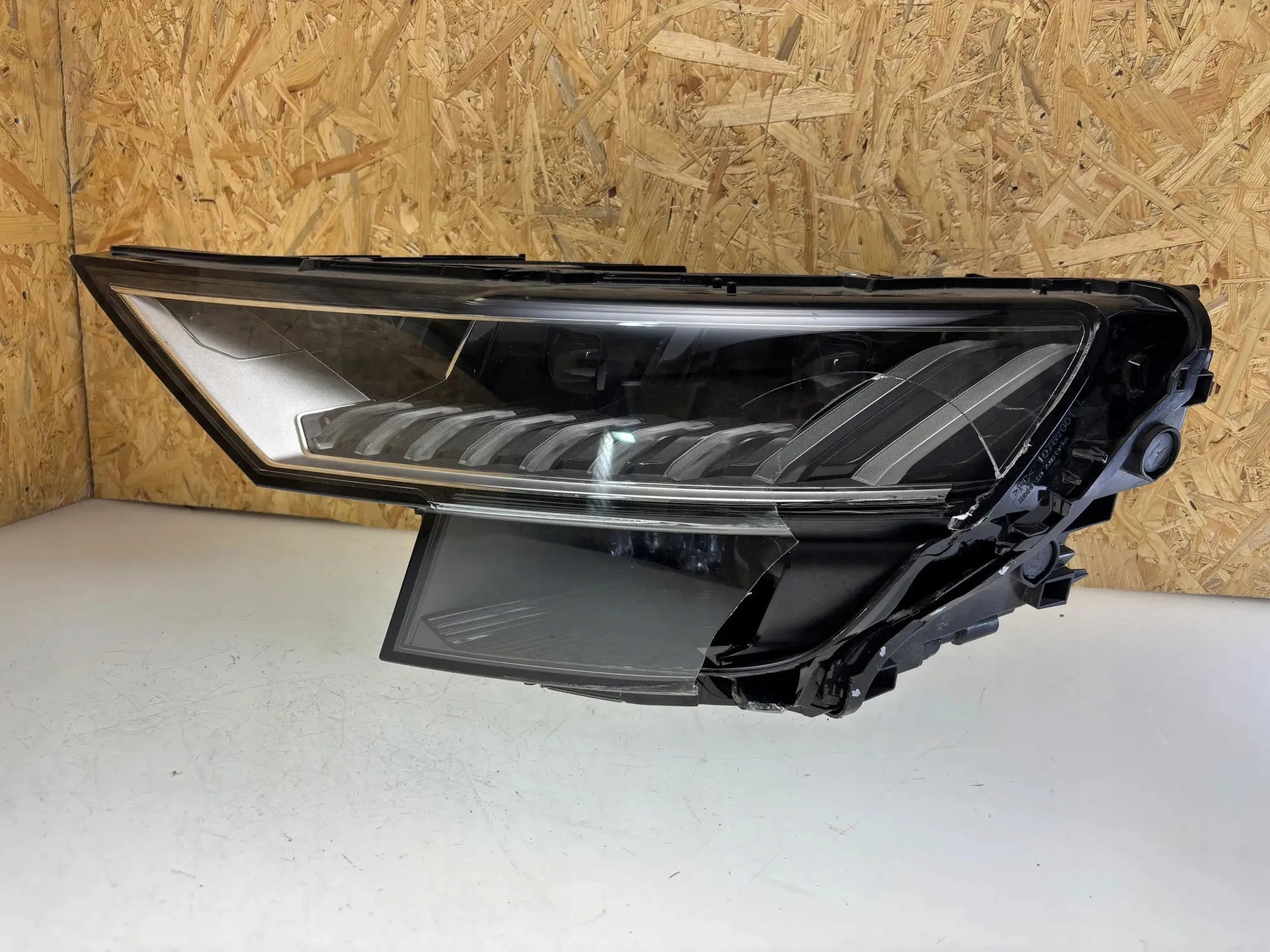 přední světlomet Audi OE Full LED Matrix komplet levý i pravý, Σε απόθεμα στην ΕΕ — φωτο 1