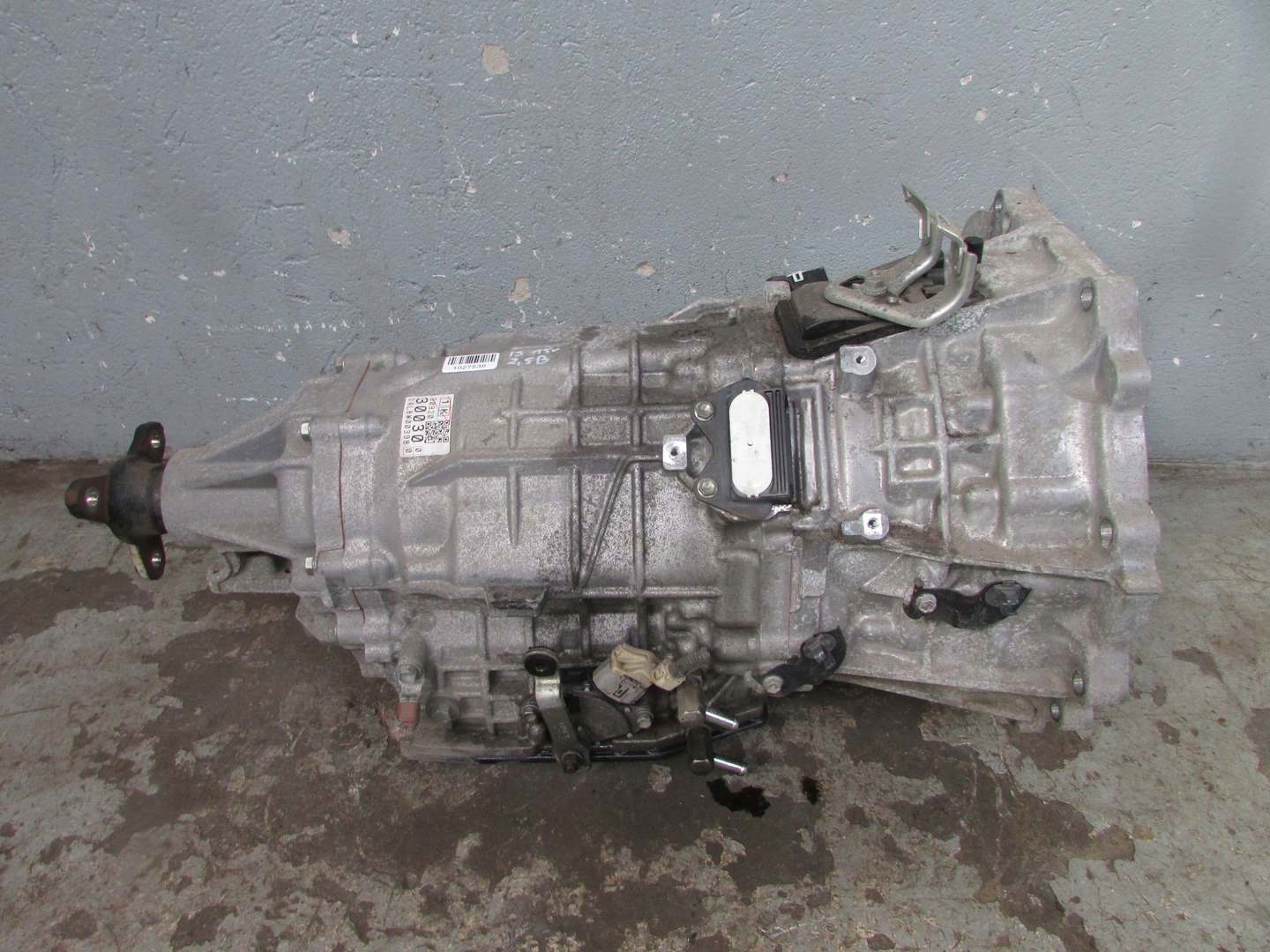 Is Iii 2.5 300h 15r převodovka Automat 14l8w00398, Σε απόθεμα στην ΕΕ — φωτο 1
