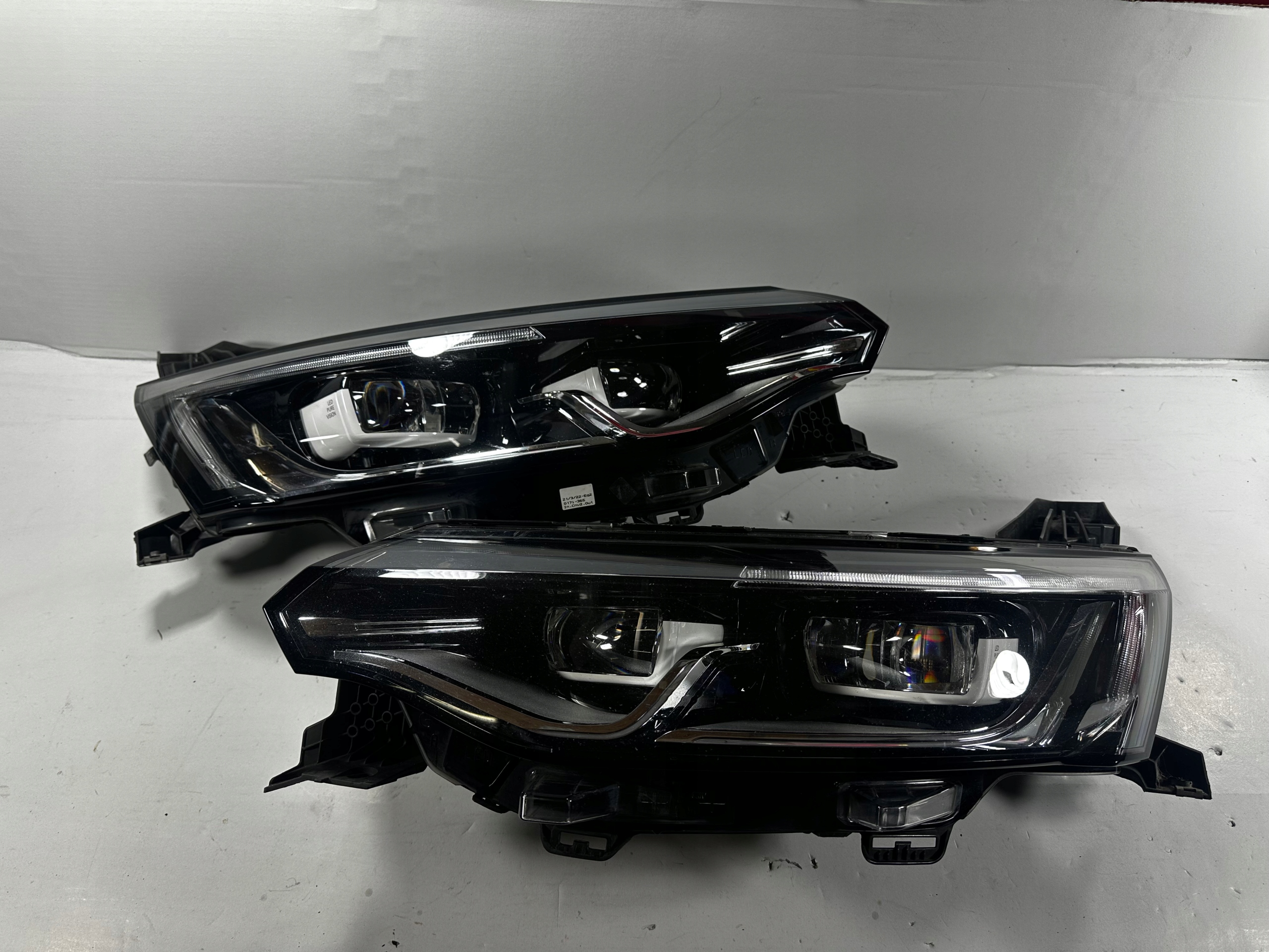 Talisman světlomet komplet levý i pravý přední Pure Vision LED 260602488r 260100184r, Σε απόθεμα στην ΕΕ — φωτο 1