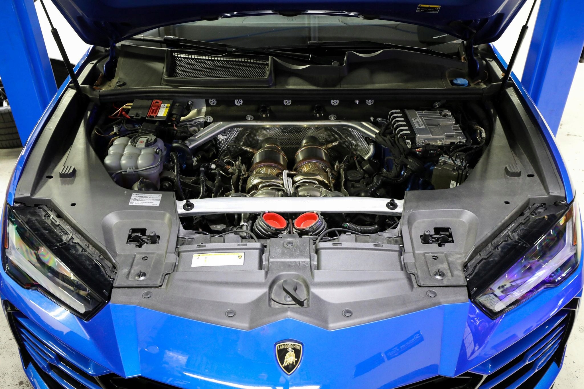 Downpipe 2x76mm z katalizatorami LAMBORGHINI URUS, Σε απόθεμα στην ΕΕ — φωτο 1