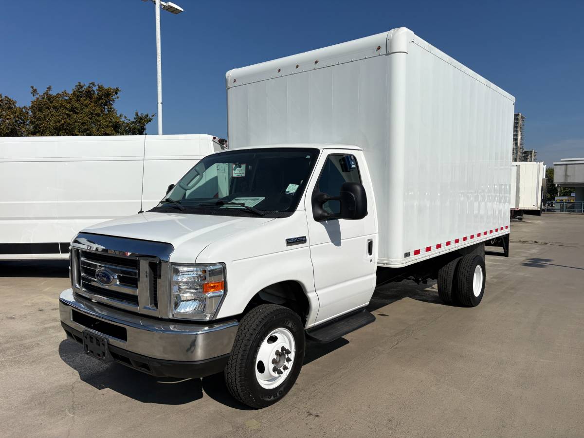 2019 Ford, εισαγωγή Καναδάς — φωτο 1