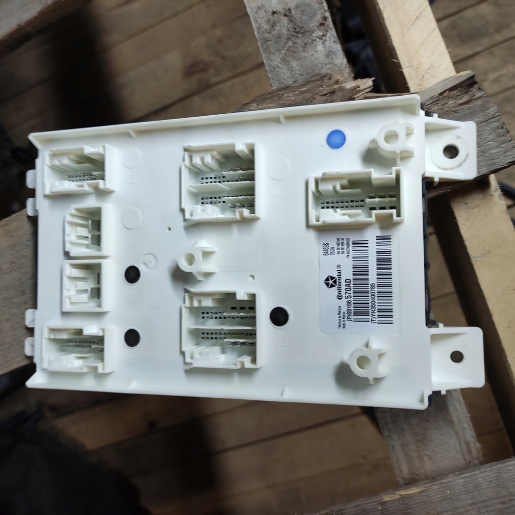 Elektronika — Dodge, Σε απόθεμα στην ΕΕ — φωτο 1