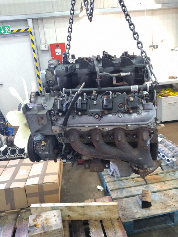 Cadillac Escalade Engine, Σε απόθεμα στην ΕΕ — φωτο 1