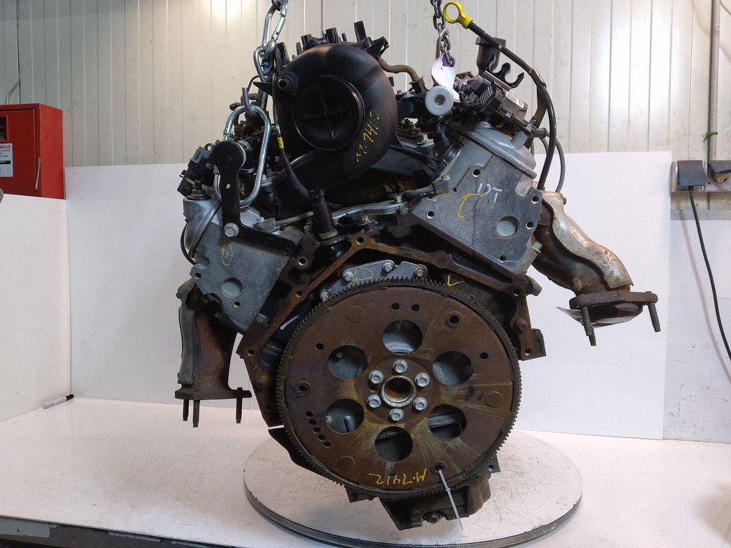 Cadillac Escalade Engine, Σε απόθεμα στην ΕΕ — φωτο 1