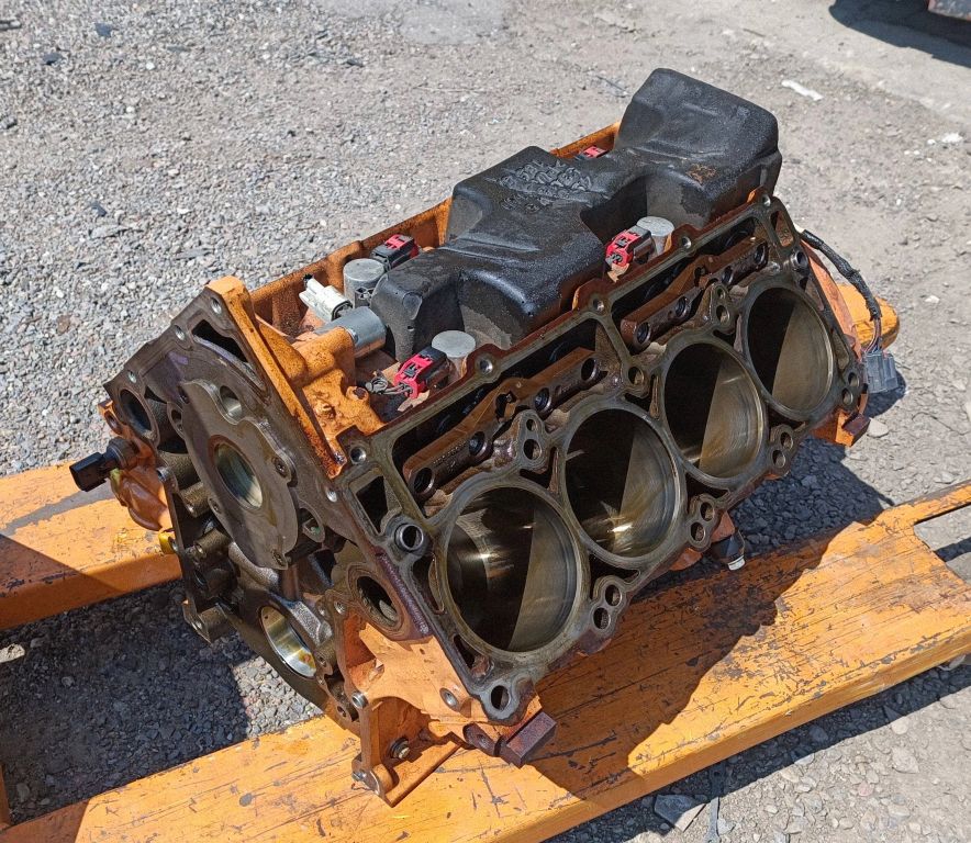 Dodge Charger Engine block, Σε απόθεμα στην ΕΕ — φωτο 1