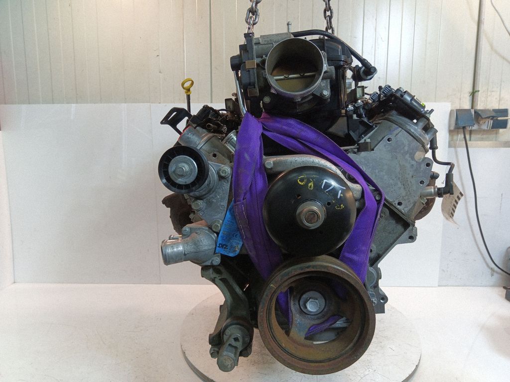 Cadillac Escalade Engine, Σε απόθεμα στην ΕΕ — φωτο 1