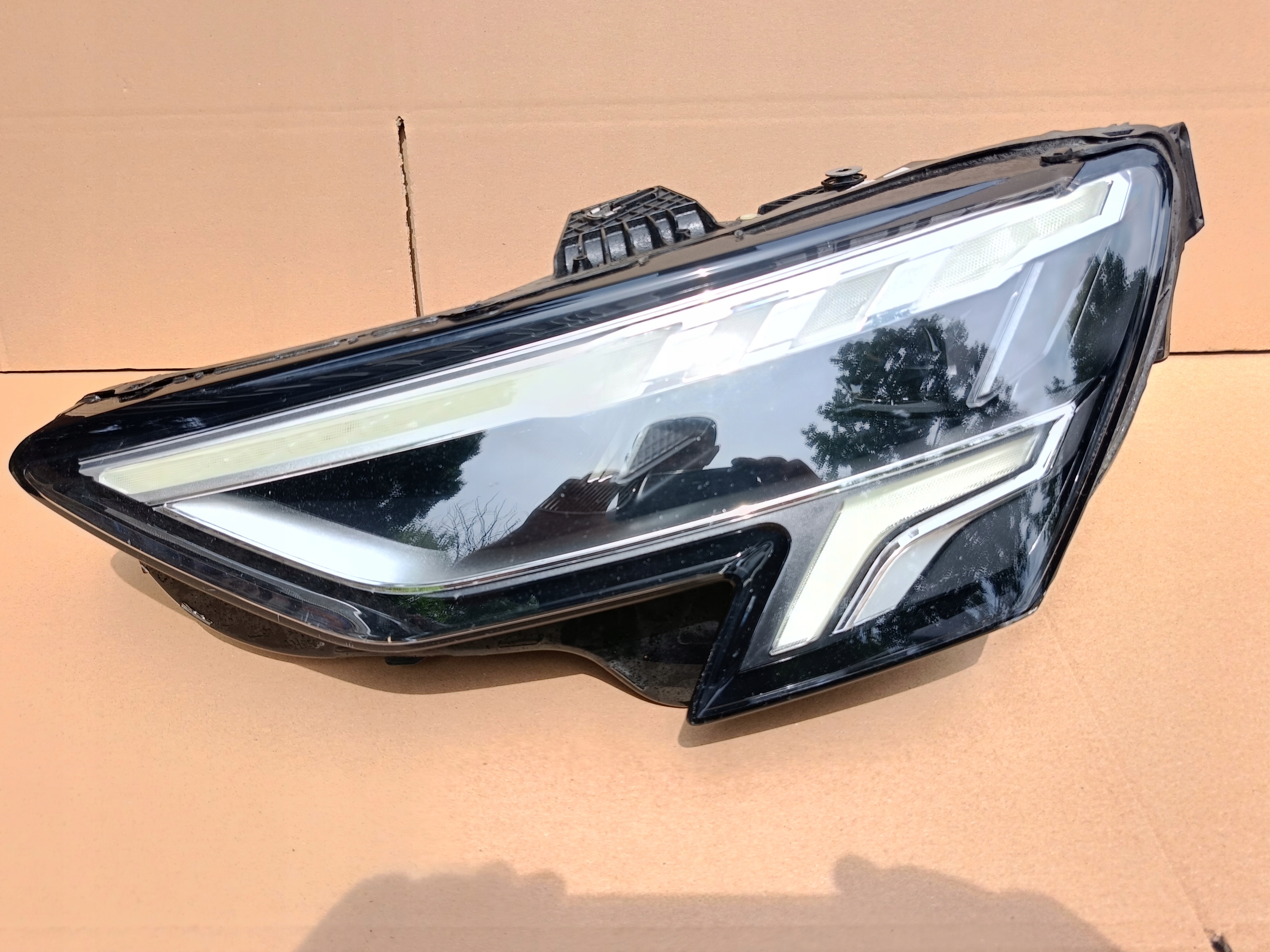 Světlomet 8Y0941033 — Audi A3, Σε απόθεμα στην ΕΕ — φωτο 1