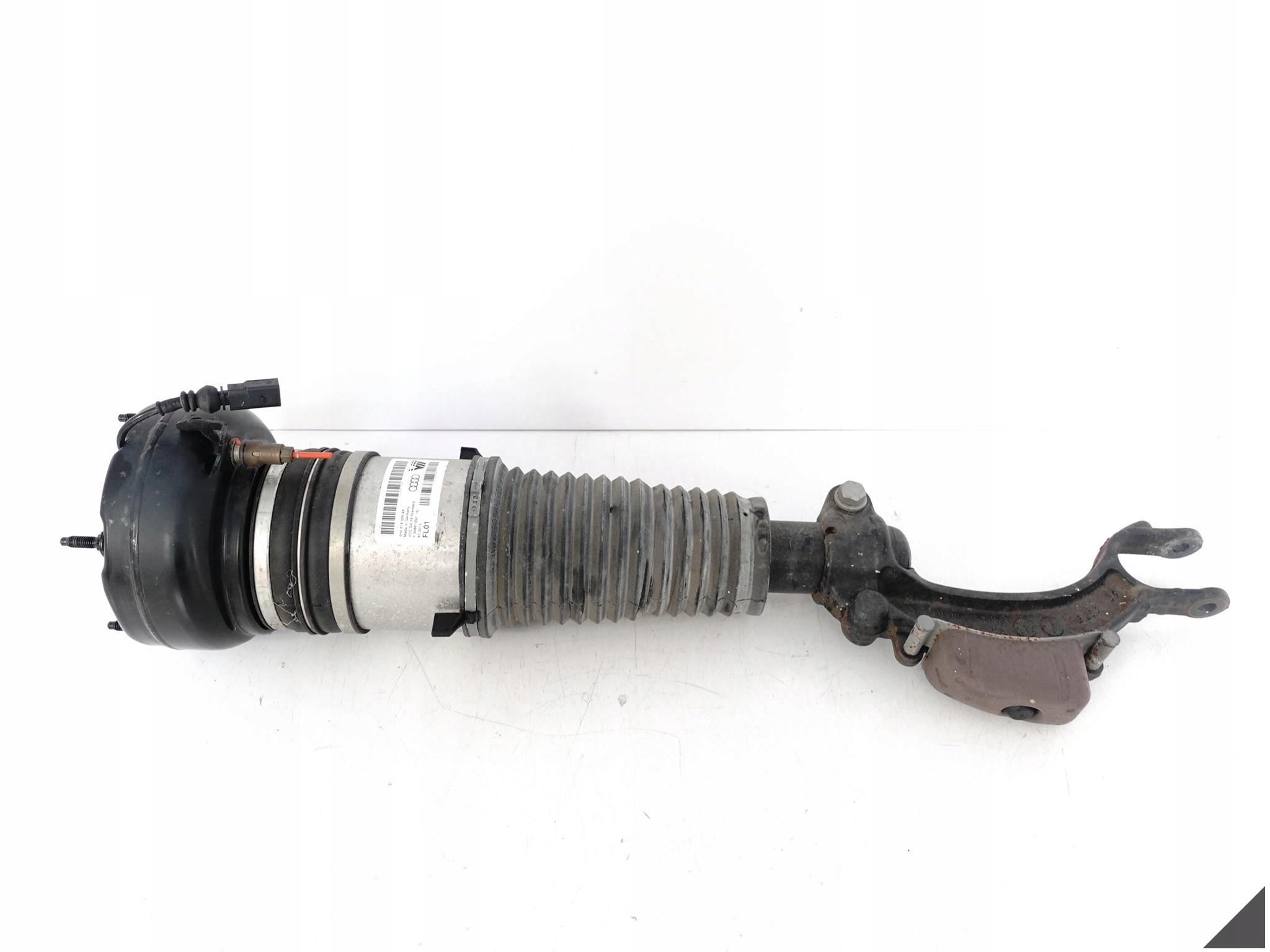 OEM komponent — Audi A8, Σε απόθεμα στην ΕΕ — φωτο 1