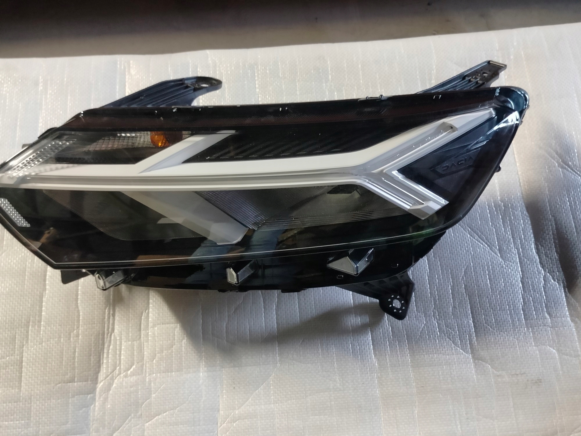 Světlomet — Renault 260602561R, Σε απόθεμα στην ΕΕ — φωτο 1