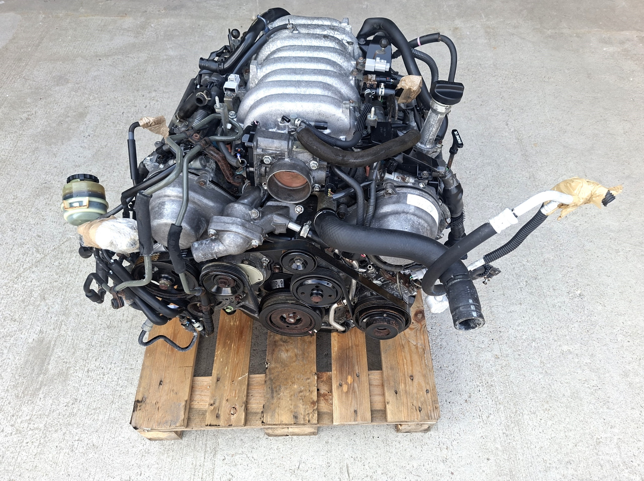 Kompletní motor — Lexus LS 4.3 V8, Σε απόθεμα στην ΕΕ — φωτο 1