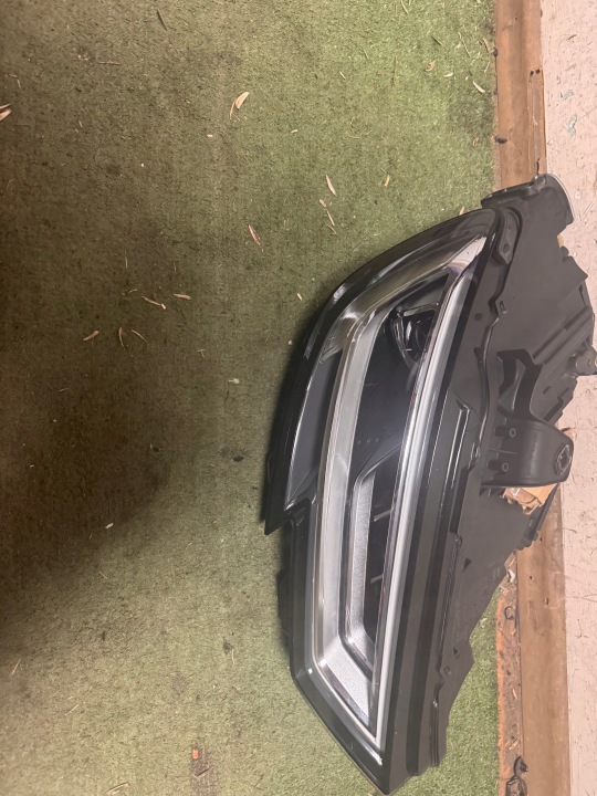 Světlomet 8V0941036 — Audi A3, Σε απόθεμα στην ΕΕ — φωτο 1