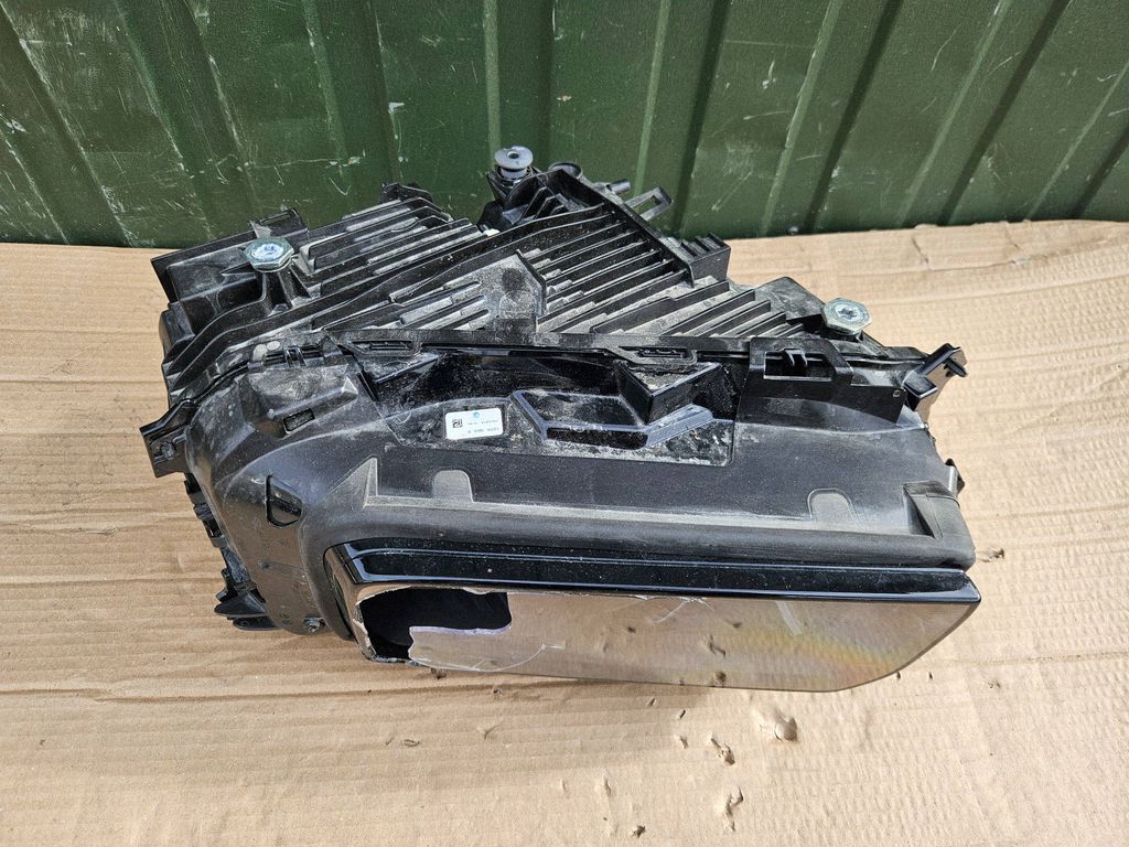 95C941034Q Porsche Macan (95C) světlomet, Σε απόθεμα στην ΕΕ — φωτο 1