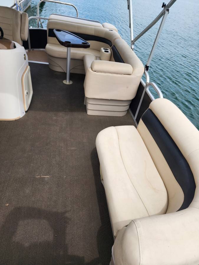 2013 Bennington, εισαγωγή ΗΠΑ — φωτο 4 z 12