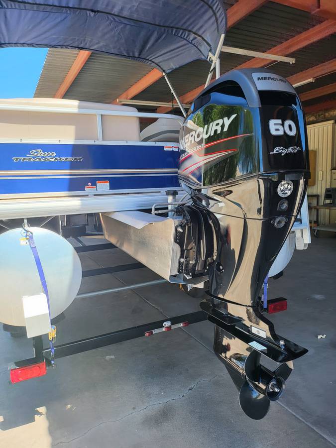 2014 Sun Tracker, εισαγωγή ΗΠΑ — φωτο 6 z 12