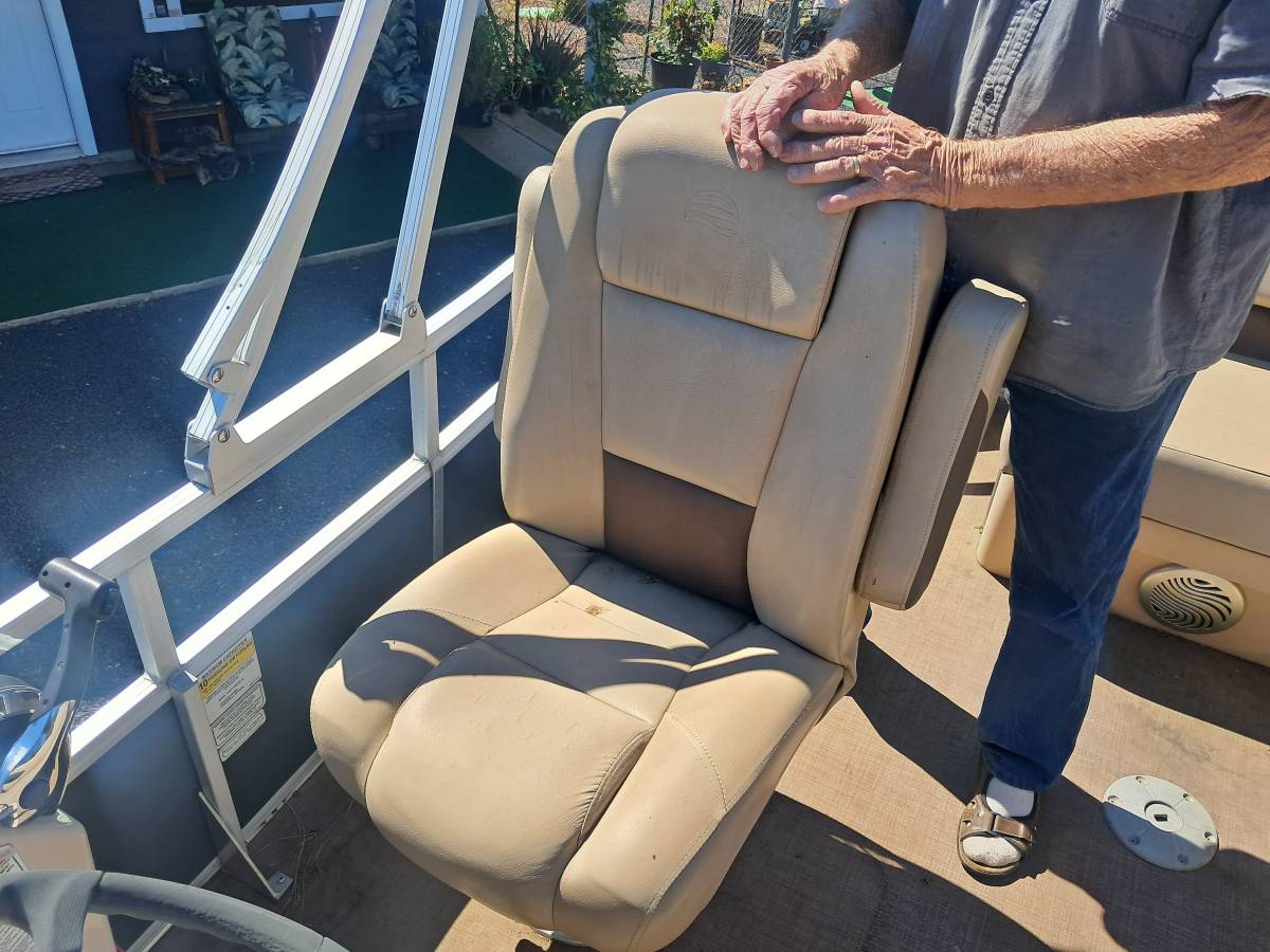 2020 Sun Tracker, εισαγωγή ΗΠΑ — φωτο 4 z 4