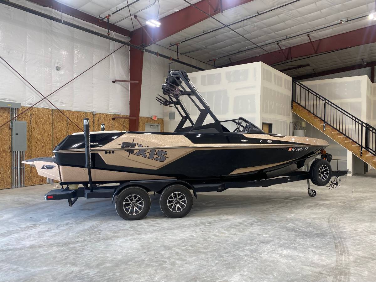 2020 Axis, εισαγωγή ΗΠΑ — φωτο 1