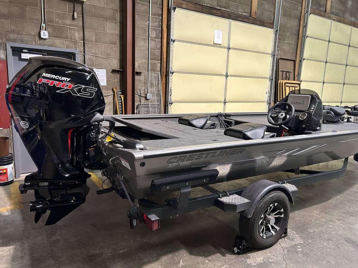 2024 Crestliner, εισαγωγή ΗΠΑ — φωτο 1