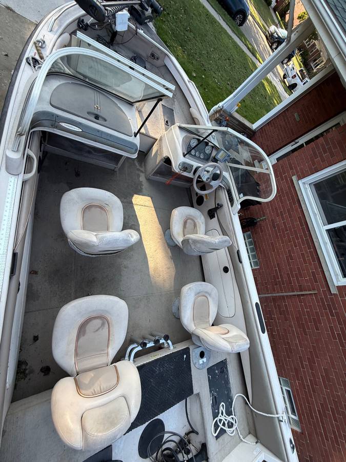 2001 Crestliner, εισαγωγή ΗΠΑ — φωτο 2 z 6
