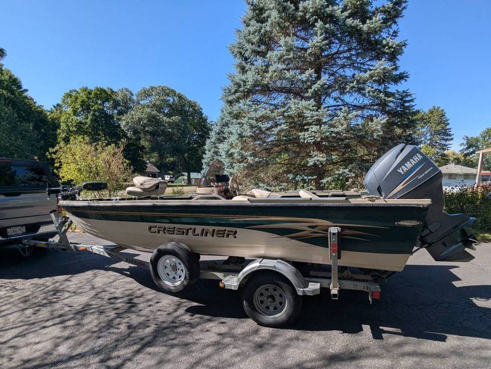 2002 Crestliner, εισαγωγή ΗΠΑ — φωτο 1