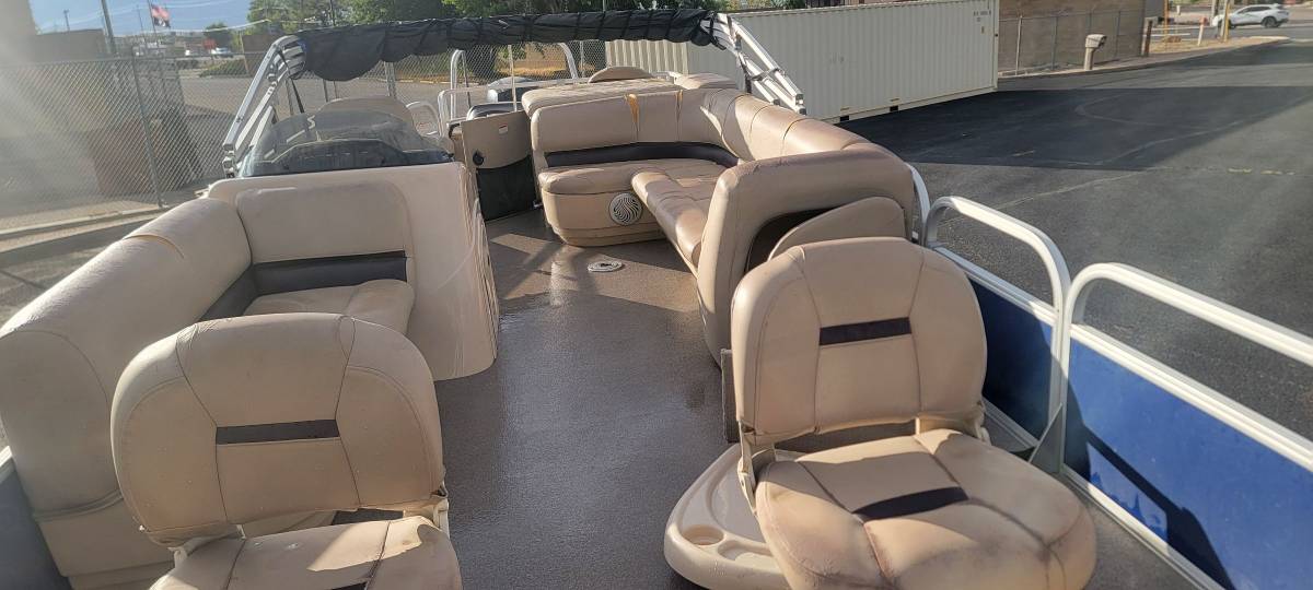 2017 Sun Tracker, εισαγωγή ΗΠΑ — φωτο 12 z 12