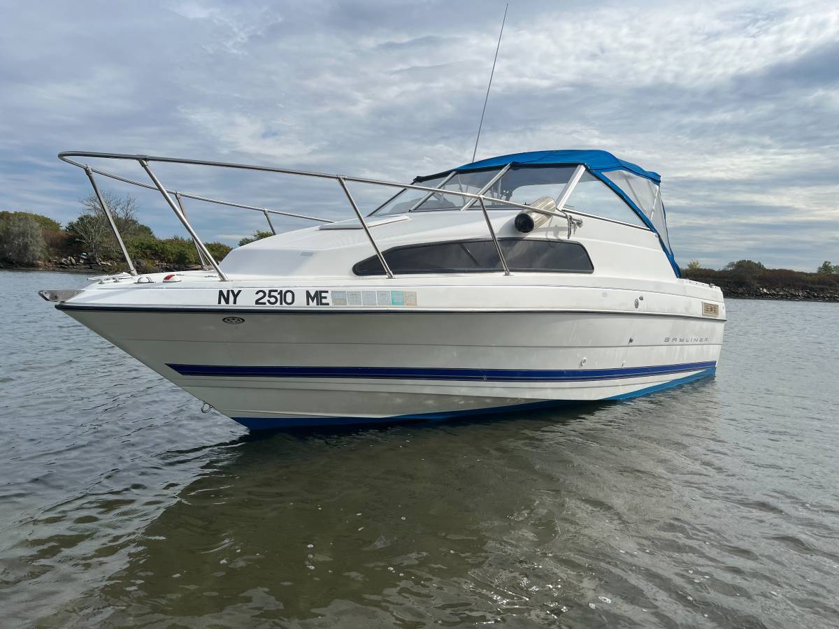 Bayliner, εισαγωγή ΗΠΑ — φωτο 1