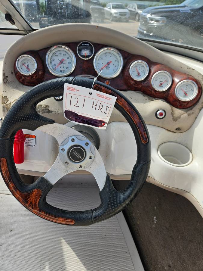 2013 Tracker, εισαγωγή ΗΠΑ — φωτο 9 z 12