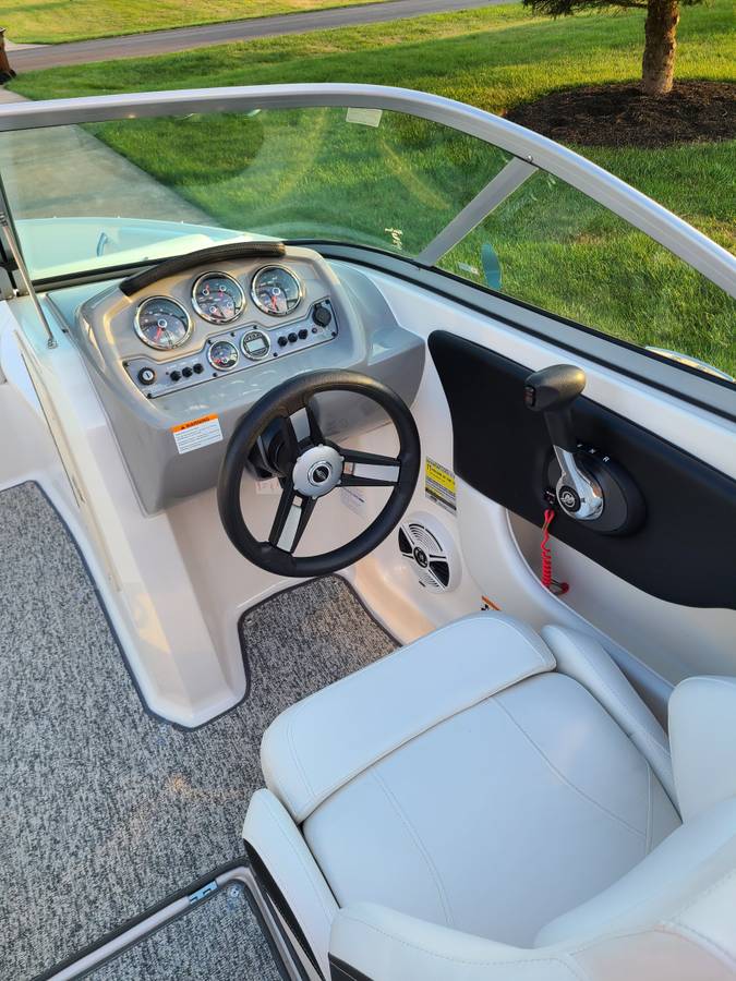 2016 Chaparral, εισαγωγή ΗΠΑ — φωτο 7 z 12
