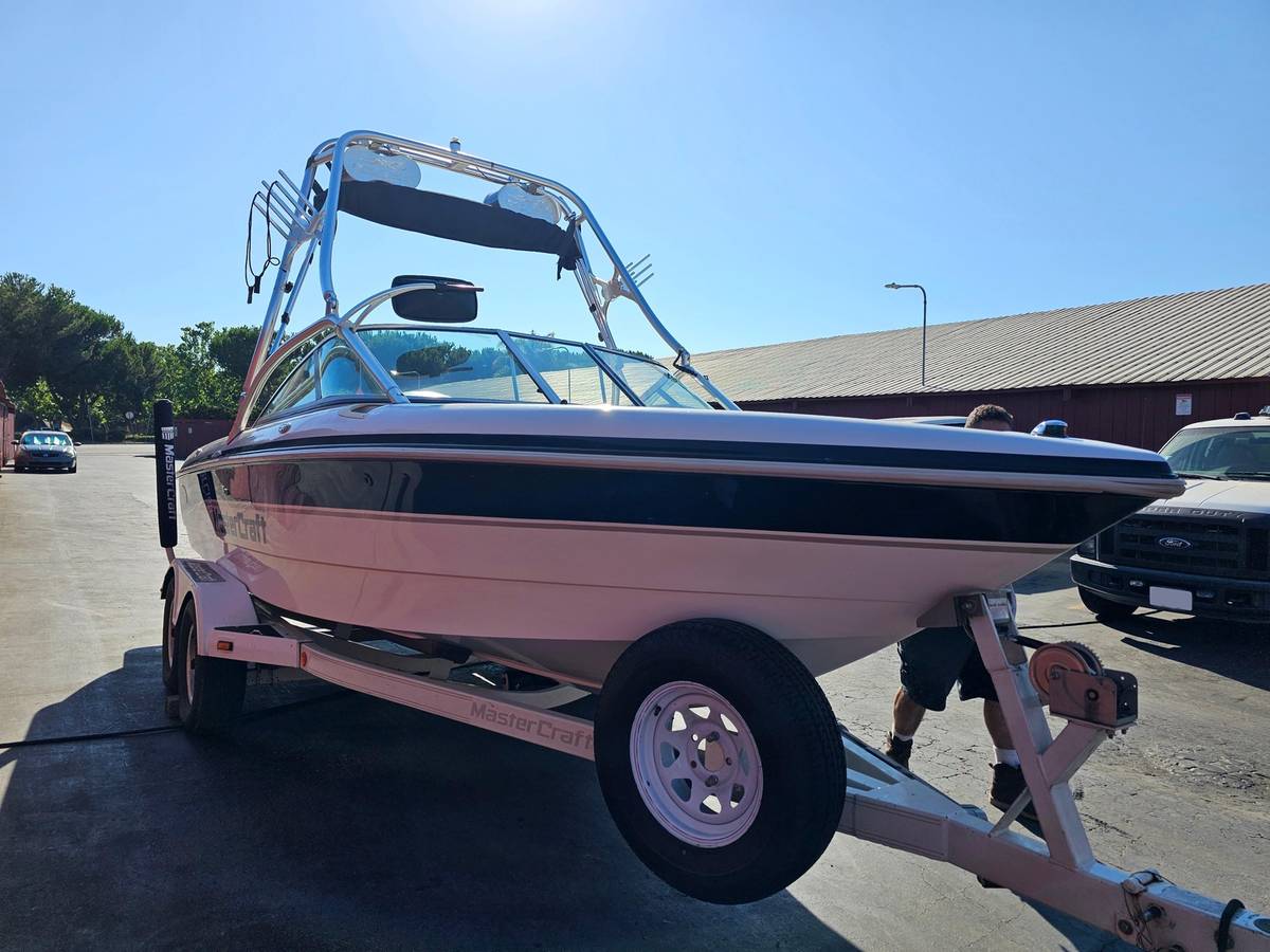 2000 MasterCraft, εισαγωγή ΗΠΑ — φωτο 3 z 6