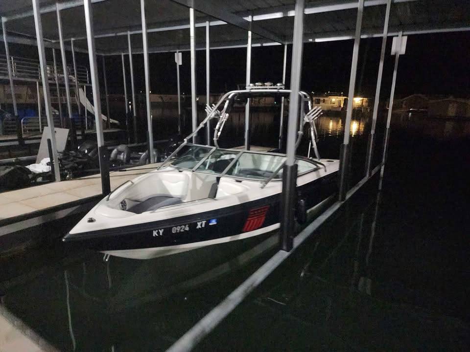 2002 MasterCraft, εισαγωγή ΗΠΑ — φωτο 1