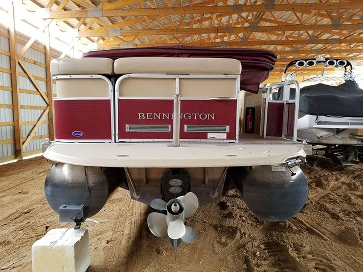 2009 Bennington, εισαγωγή ΗΠΑ — φωτο 7 z 8