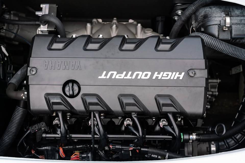 2015 Yamaha, εισαγωγή ΗΠΑ — φωτο 2 z 5