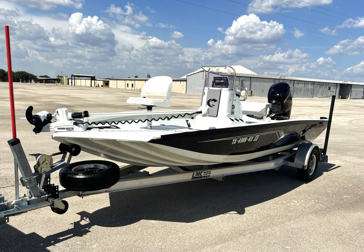 2022 Crestliner, εισαγωγή ΗΠΑ — φωτο 2 z 12