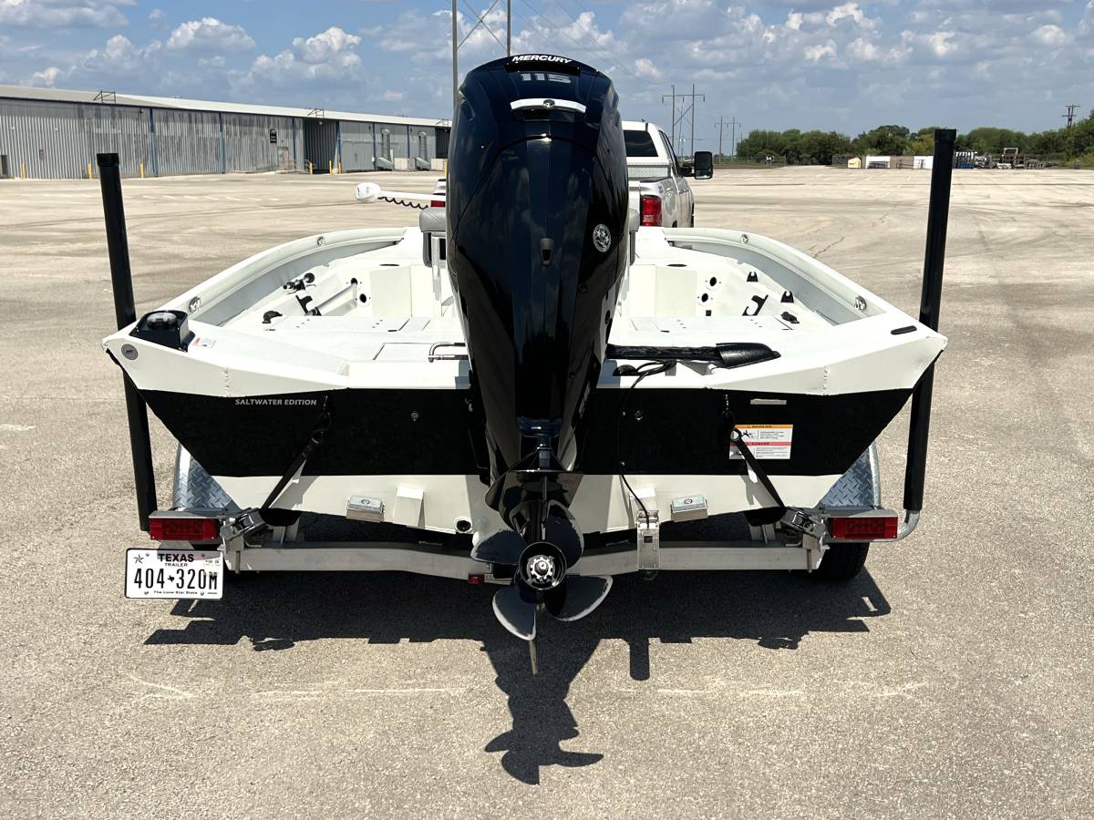 2022 Crestliner, εισαγωγή ΗΠΑ — φωτο 6 z 12