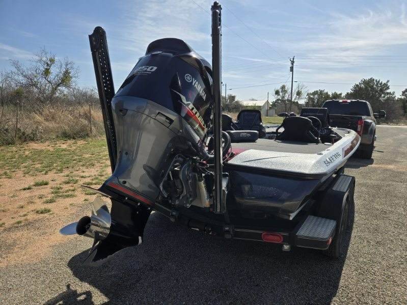 2021 Skeeter, εισαγωγή ΗΠΑ — φωτο 3 z 8