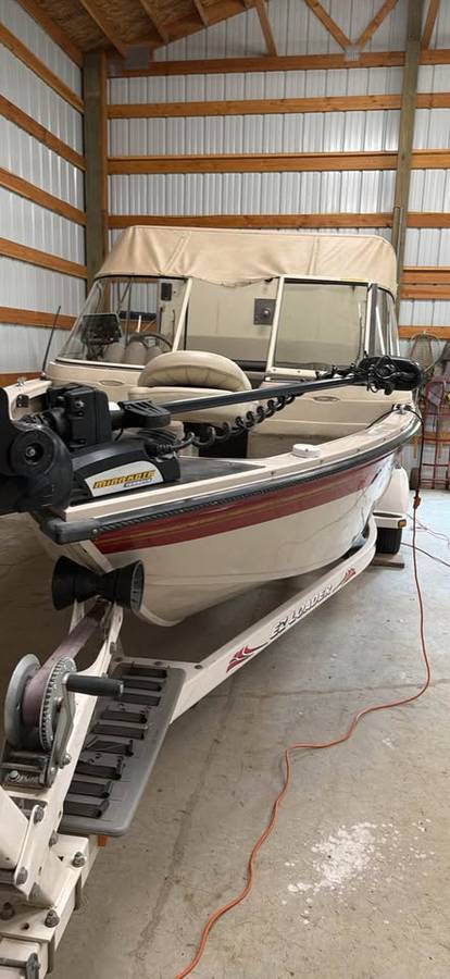 2001 Crestliner, εισαγωγή ΗΠΑ — φωτο 2 z 4