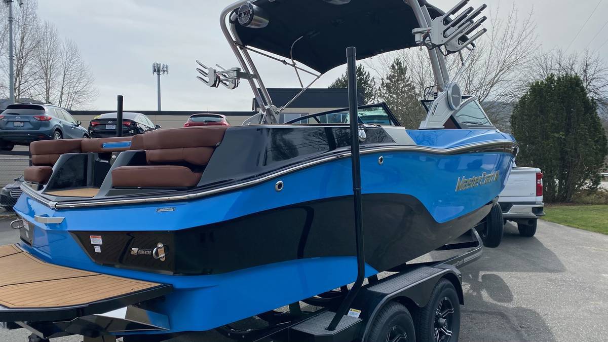 2022 MasterCraft, εισαγωγή ΗΠΑ — φωτο 2 z 9