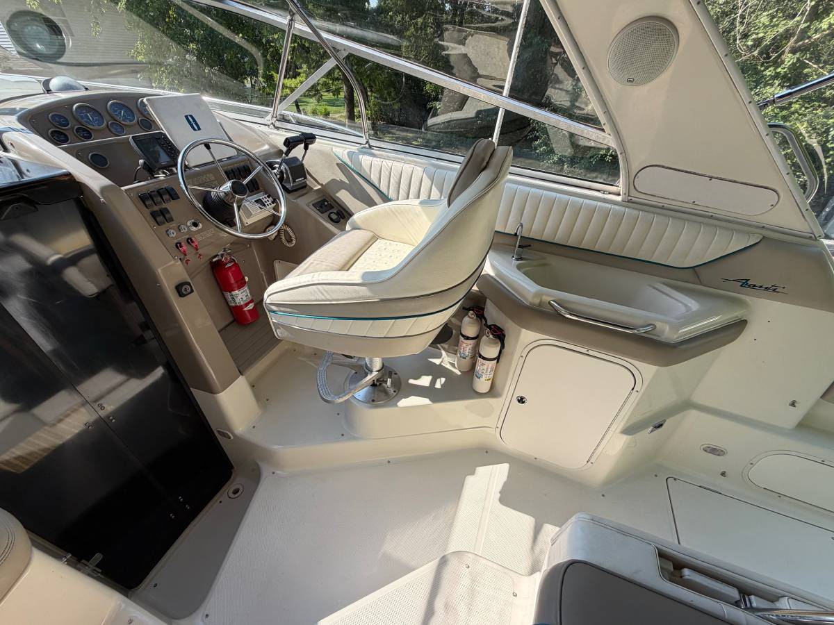 Bayliner, εισαγωγή ΗΠΑ — φωτο 8 z 12