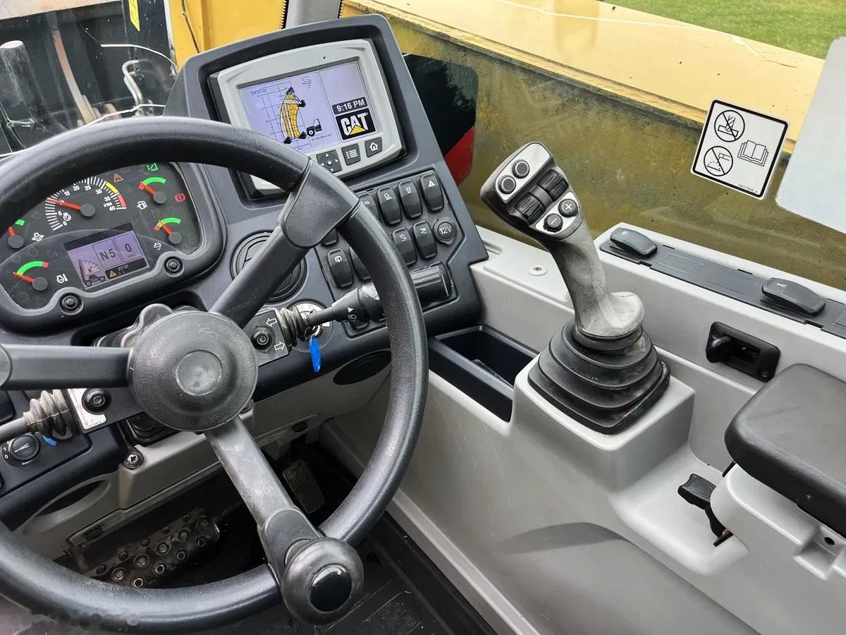 2018 Caterpillar TH357D AG HANDLER, 4.176 mth, εισαγωγή Σε απόθεμα στην ΕΕ — φωτο 9 z 15