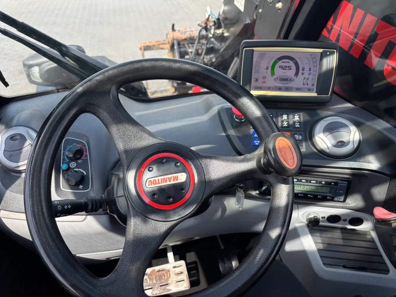 2017 Manitou MLT, 6.888 mth, εισαγωγή Σε απόθεμα στην ΕΕ — φωτο 11 z 21