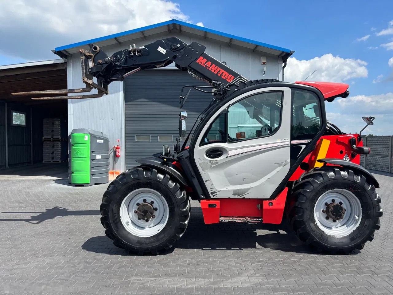 2017 Manitou MLT, 6.888 mth, εισαγωγή Σε απόθεμα στην ΕΕ — φωτο 4 z 21
