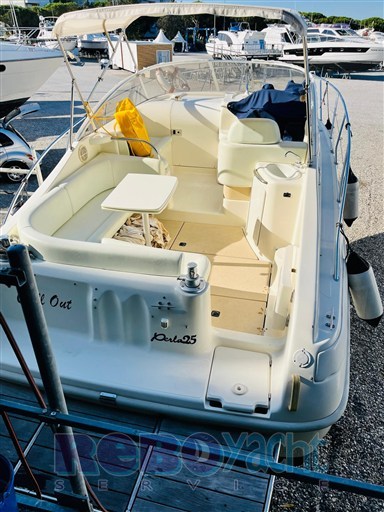 2001 Cranchi, εισαγωγή Σε απόθεμα στην ΕΕ — φωτο 1 z 9 2001 Cranchi, εισαγωγή Σε απόθεμα στην ΕΕ — φωτο 1 z 9