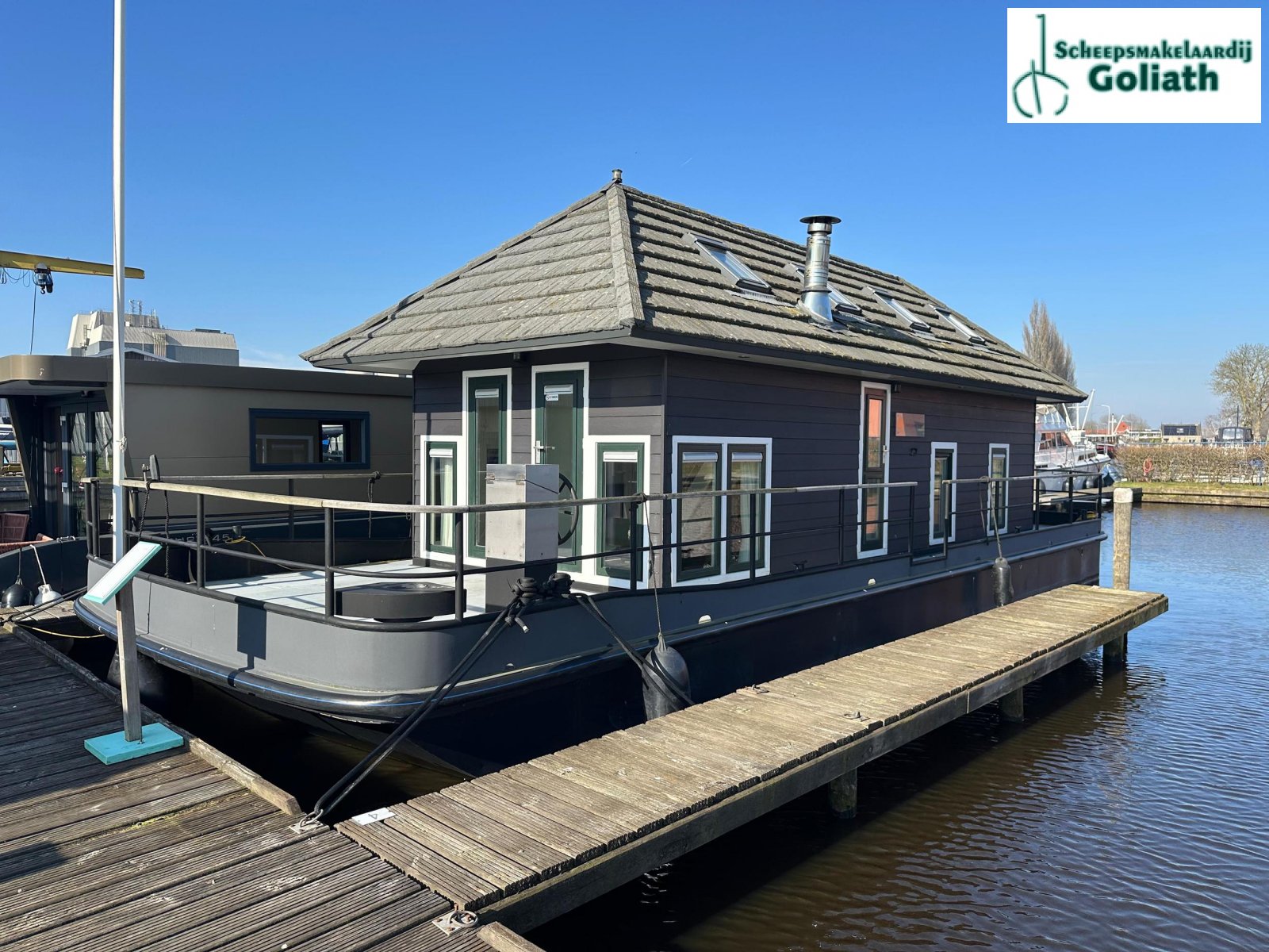 Prins Homeship 1350 Houseboat Flark Ligplaats Voorhanden, εισαγωγή Σε απόθεμα στην ΕΕ — φωτο 1