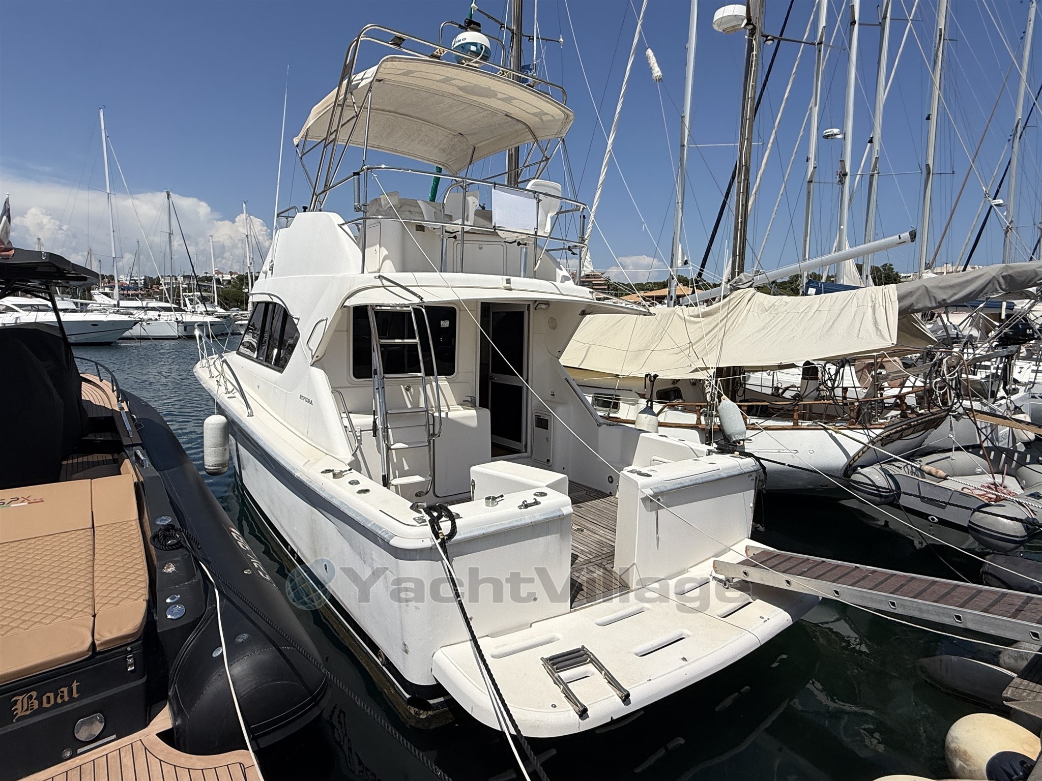 Riviera Marine 33.5 Convertible (2002) In vendita, εισαγωγή Σε απόθεμα στην ΕΕ — φωτο 1 | AMECAR Riviera Marine 33.5 Convertible (2002) In vendita, εισαγωγή Σε απόθεμα στην ΕΕ — φωτο 1