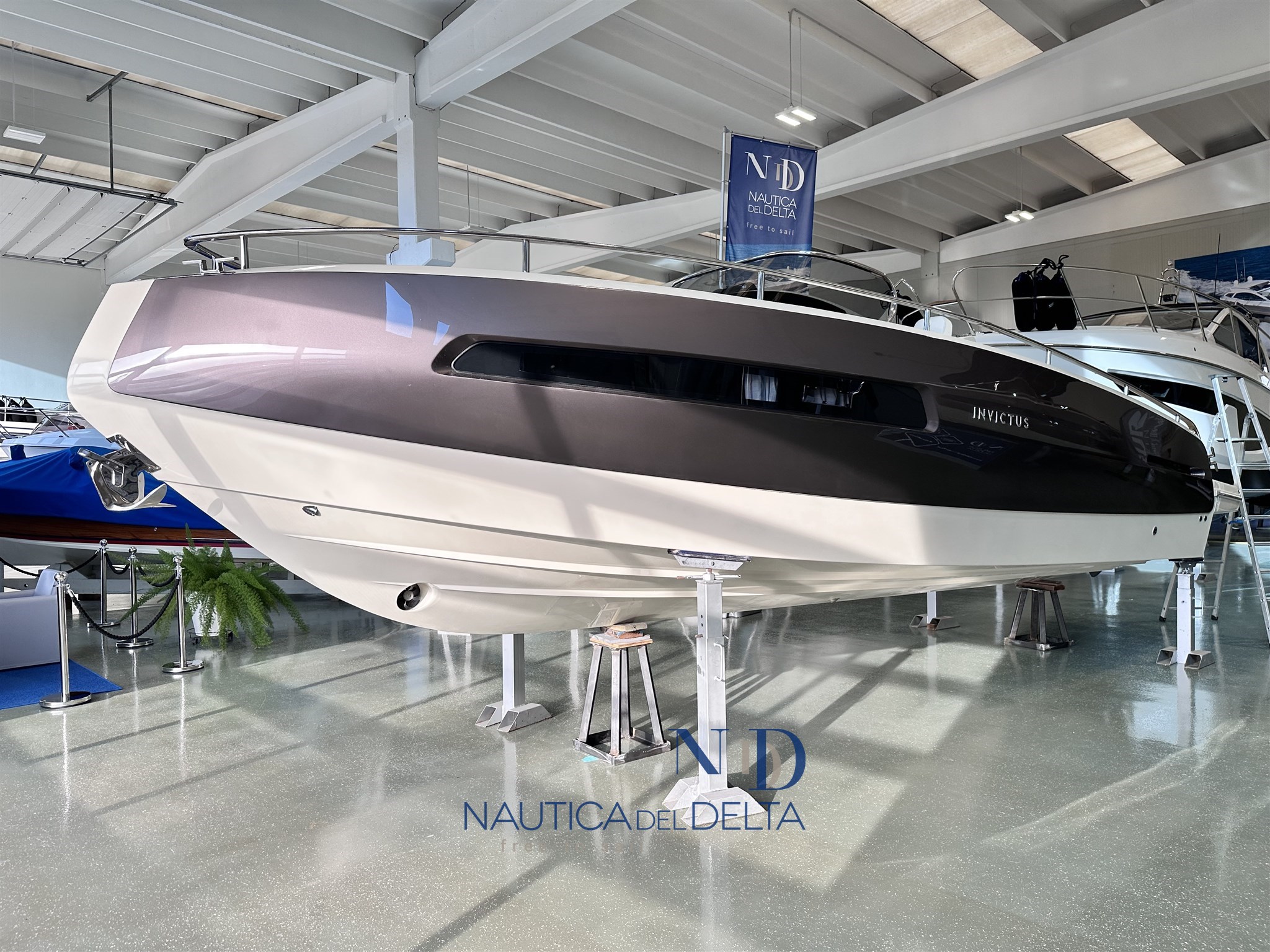 Invictus Gt280 (2026) In vendita, εισαγωγή Σε απόθεμα στην ΕΕ — φωτο 1 | AMECAR Invictus Gt280 (2026) In vendita, εισαγωγή Σε απόθεμα στην ΕΕ — φωτο 1